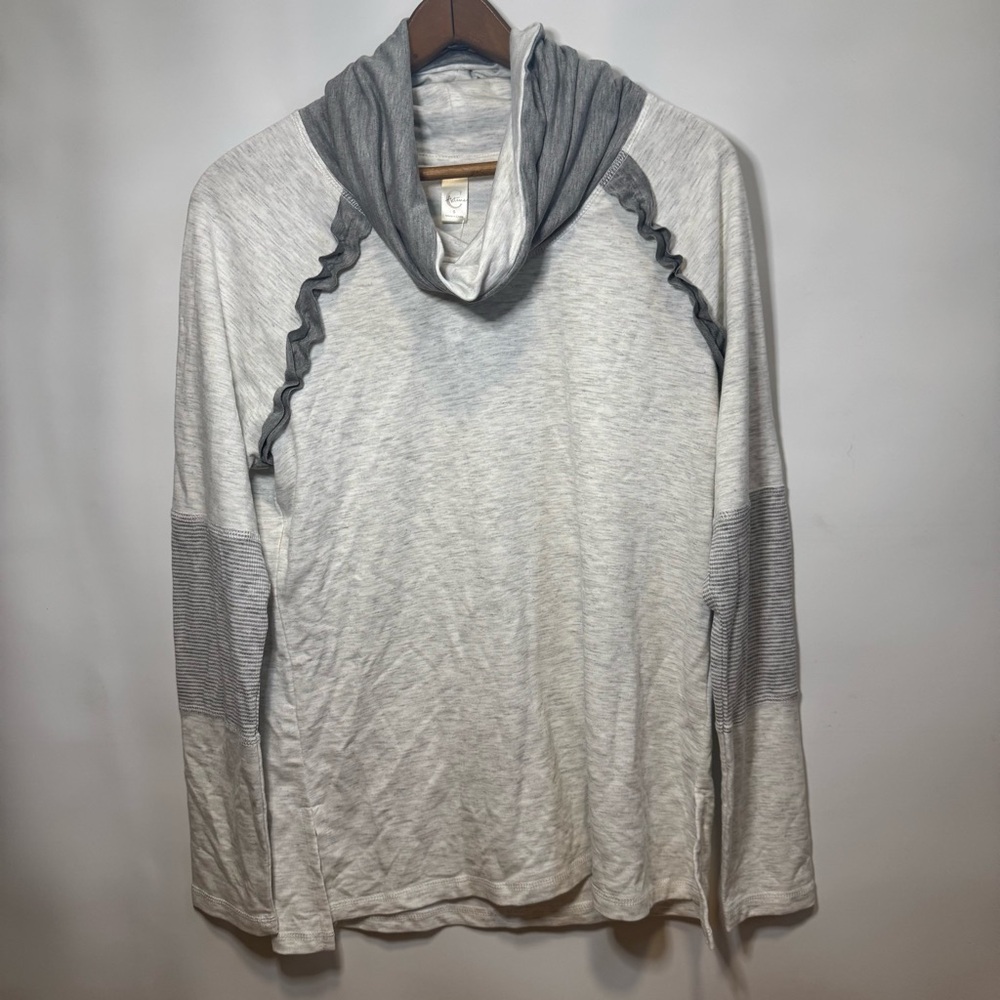 Cato Active Womens Long Sleeve Cowl Neck Top Gray Small NWT Athleisure Cozy Soft